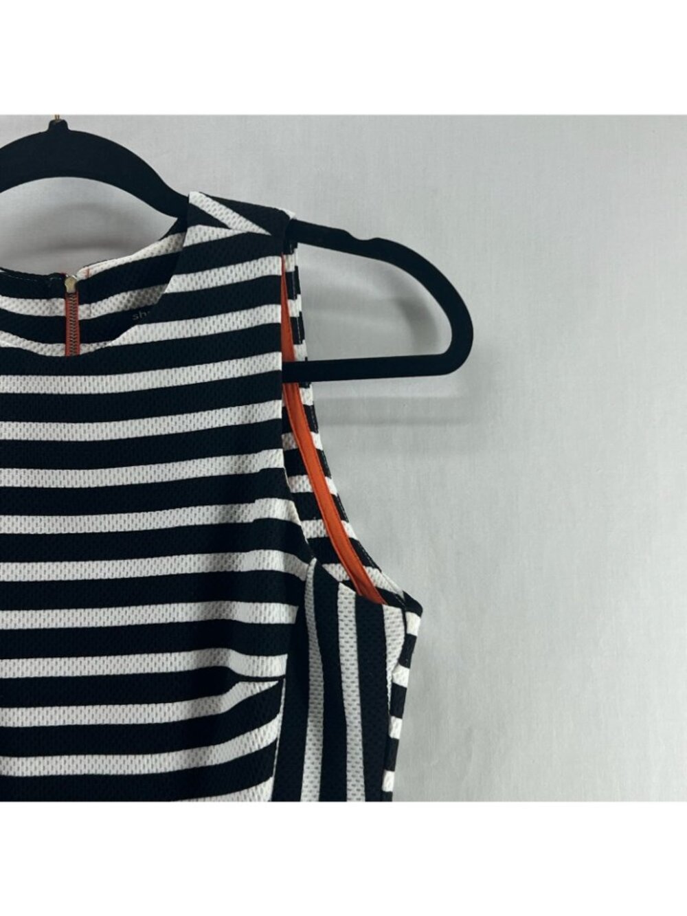Sharagano Sheath Dress Womens 2 Sleeveless Optical Illusion Striped Black White - Picture 12 of 14